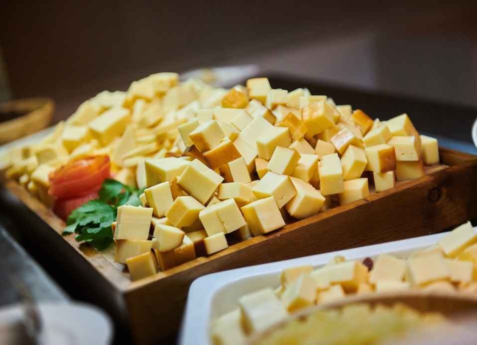 Selectie van kazen bij Aminess Maradiso Hotel Laguna, Novigrad Kroatië