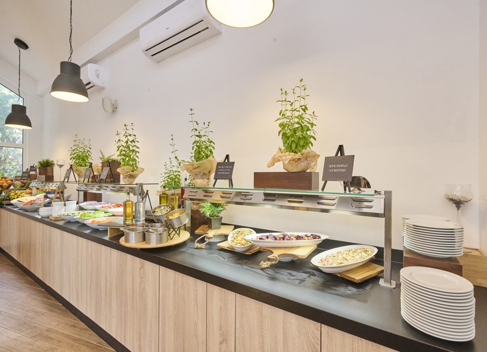 Spacious buffet area at Restaurant Rondela, highlighting a diverse array of cuisine options for a full-board dining experience at Aminess Maradiso Casa Bellevue.