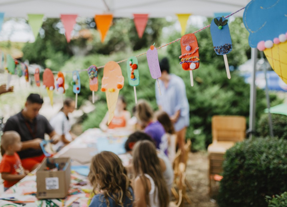 Interaktive Kinderworkshops innerhalb des Hotels bei Aminess Maradiso Casa Bellevue.