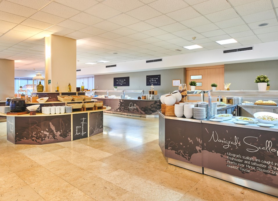 Hotel Restaurant bij Aminess Maradiso Hotel Laguna, Novigrad Kroatië