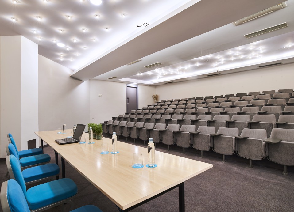 Conferentiezaal in Aminess Maradiso Hotel Laguna, Novigrad Kroatië