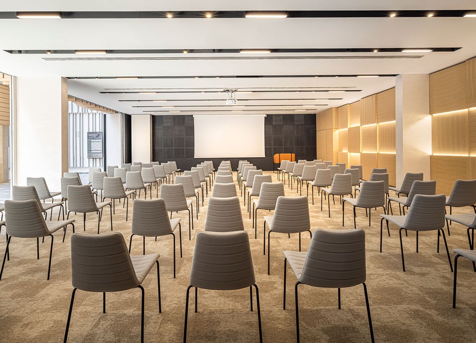 Arranged modern congress hall at Aminess Laurel Khalani hotel.