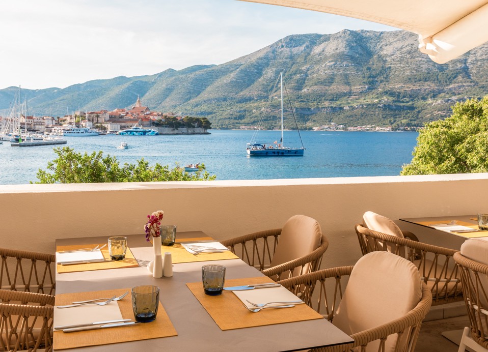 Ristorante Unico con vista mare e balcone
