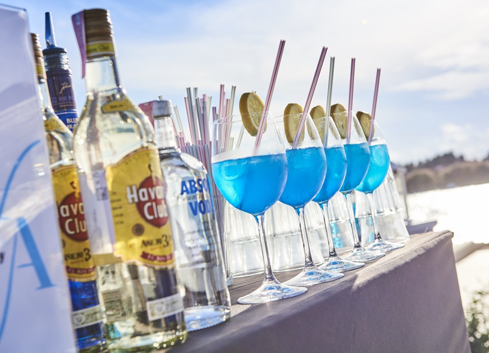 Cocktails bij Aminess Maradiso Hotel Laguna, Novigrad Kroatië