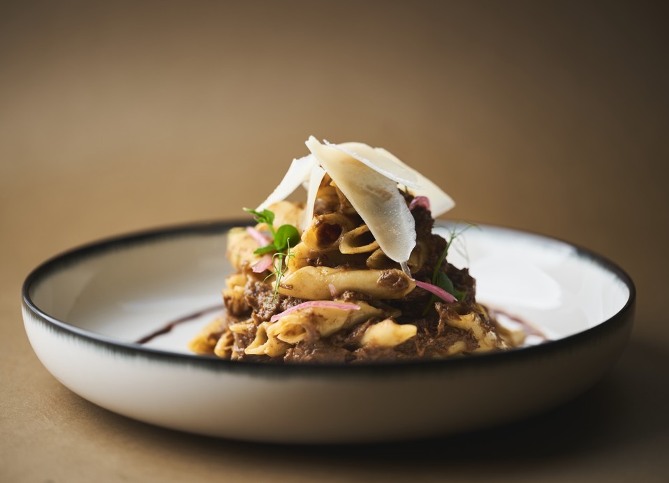 Traditioneel Istrisch gerecht: Žgvacet (Istrische rundstoofpot)