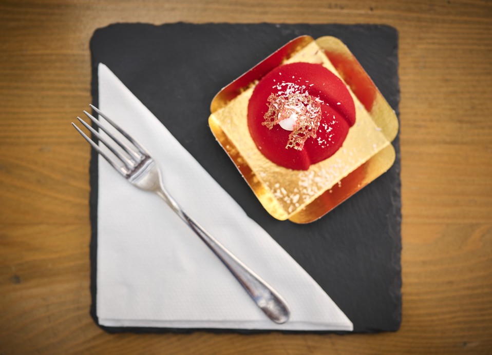 Mango kokosnoot dessert bij La Gradela in de buurt van Magal Maradiso Hotel door Aminess.