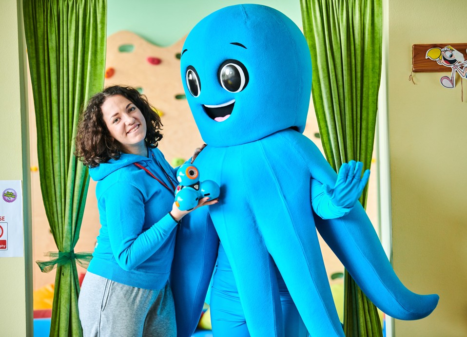 Animacijska ekipa in maskota v Aminess Planet Camping Sirena, Novigrad