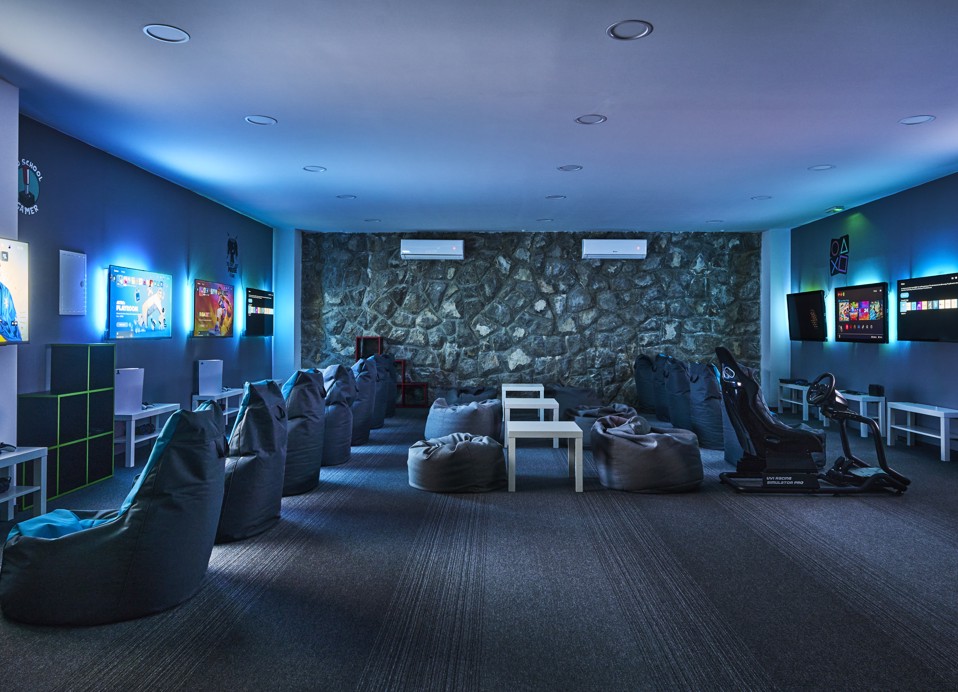 Jet ski adventure in Njivice, Krk near Magal Maradiso Hotel by Aminess.