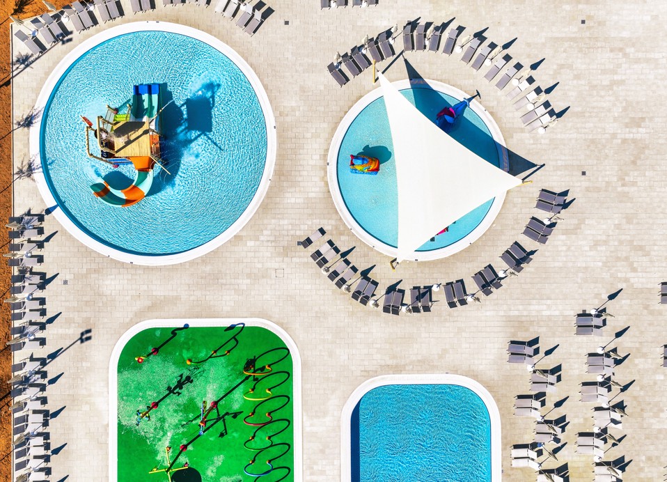 Moderne Wasserpark mit Pools im Aminess Style Camping Avalona Resort.