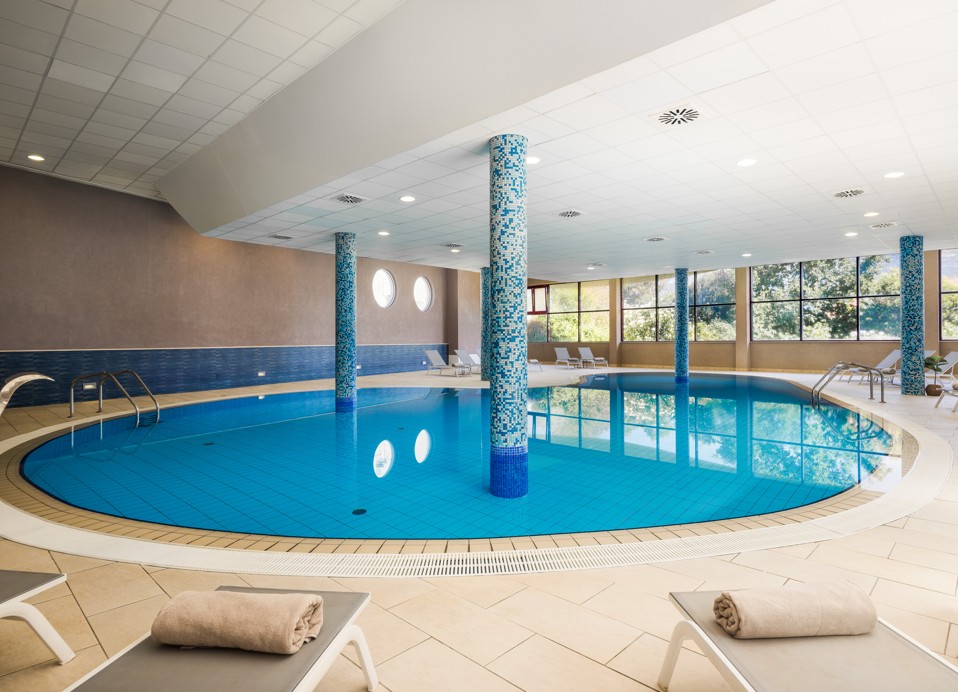 Indoor swimming pool at Marko Polo Maradiso Hotel by Aminess, the perfect place to relax all year round.