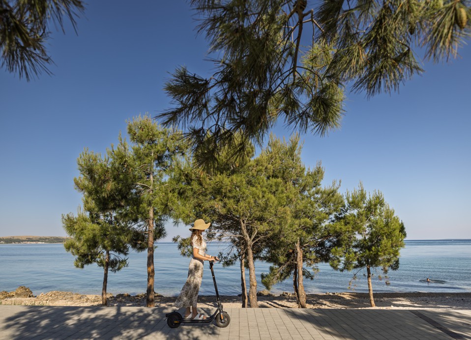 Vožnja e-romobilom uz more u Avalona Resortu