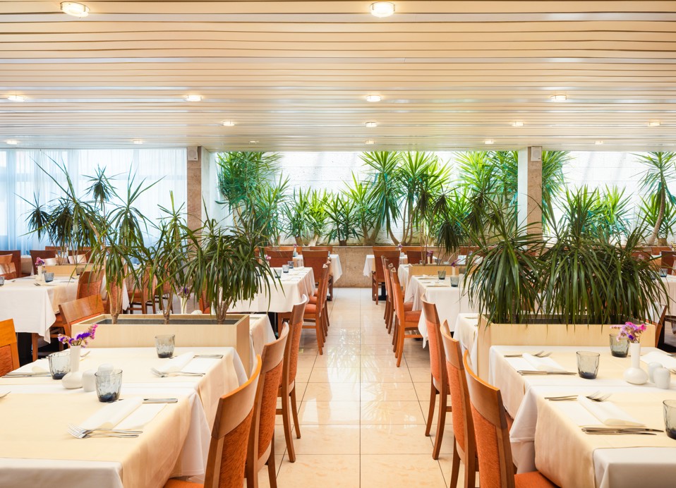 The hotel’s restaurant interior classic design at the Maradiso Marko Polo by Aminess.