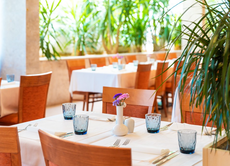 Restaurant Bellaria at Marko Polo Maradiso Hotel by Aminess, an elegant place to enjoy exquisite dishes in a relaxed atmosphere.