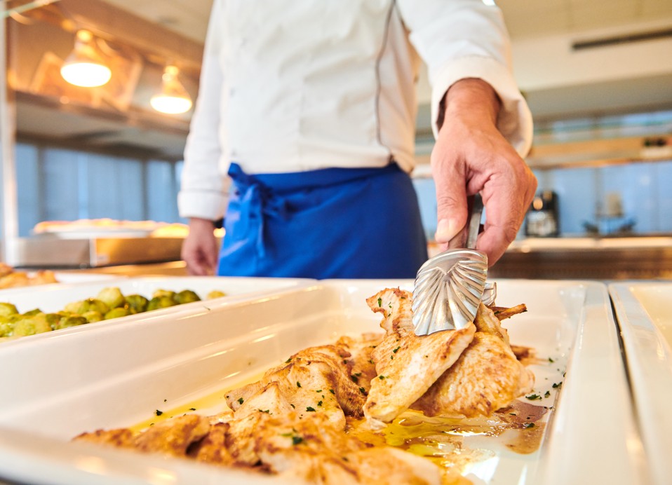 Variaty of gourmet buffet options at the Maradiso Marko Polo by Aminess.